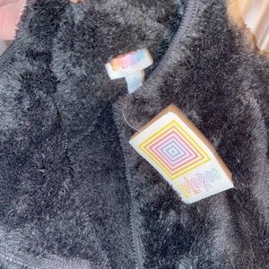 Lularoe fuzzy pull on